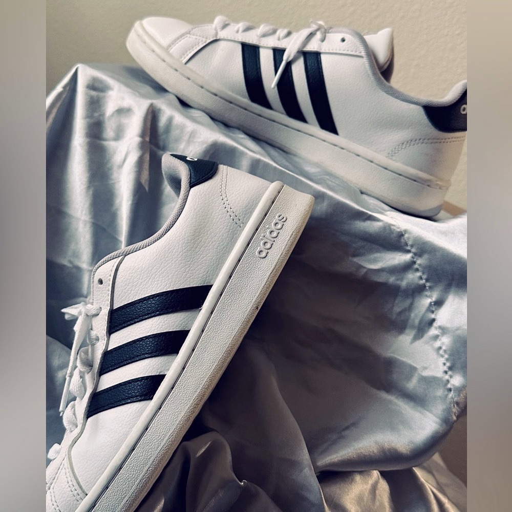 Adidas Grand Court
